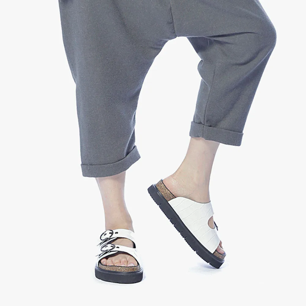 Circle Buckle Lowform Sandal