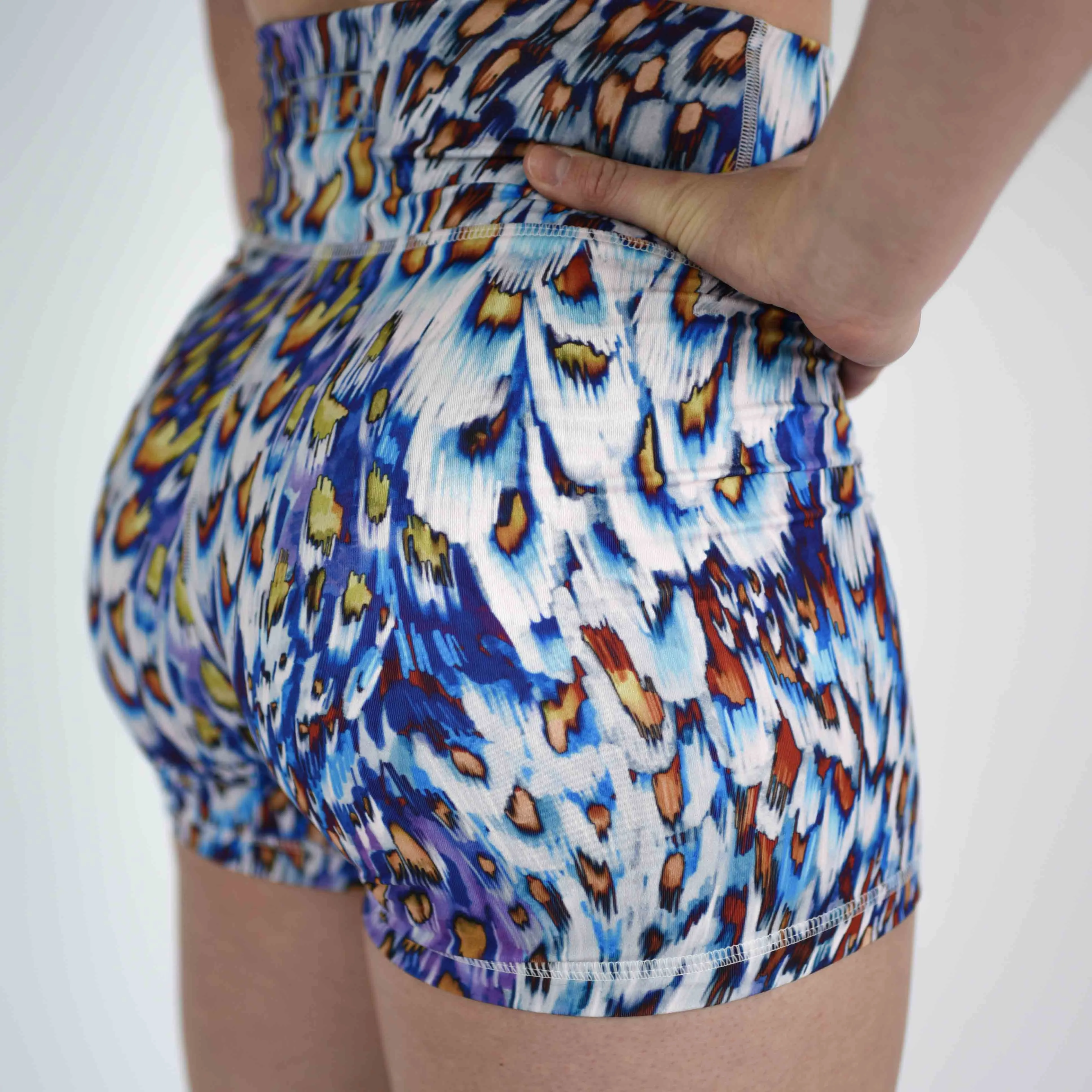 FLEO Cold Feather Shorts (True High)