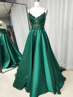 kamahe V Neck Open Back Green Lace Long Prom Dresses, V Neck Backless Green Lace Long Formal Graduation Evening Dresses