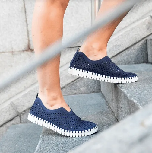 Tulip 139 - The On-The-Go Slip-On in Dark Indigo