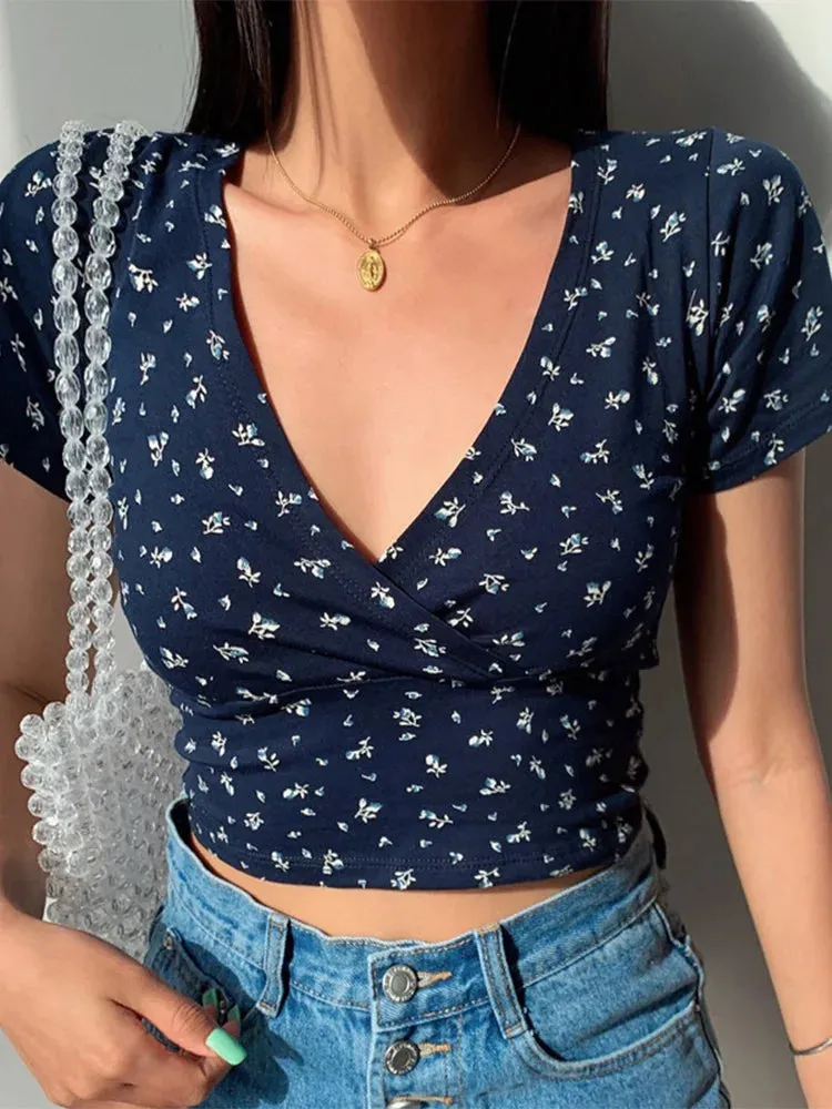 Vintage Floral V-neck Short-sleeved Crop Top